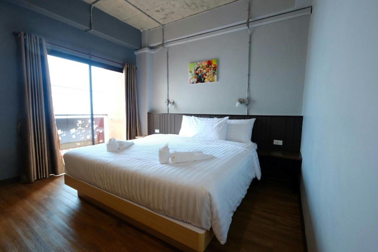 Room2U Hat Yai Buitenkant foto