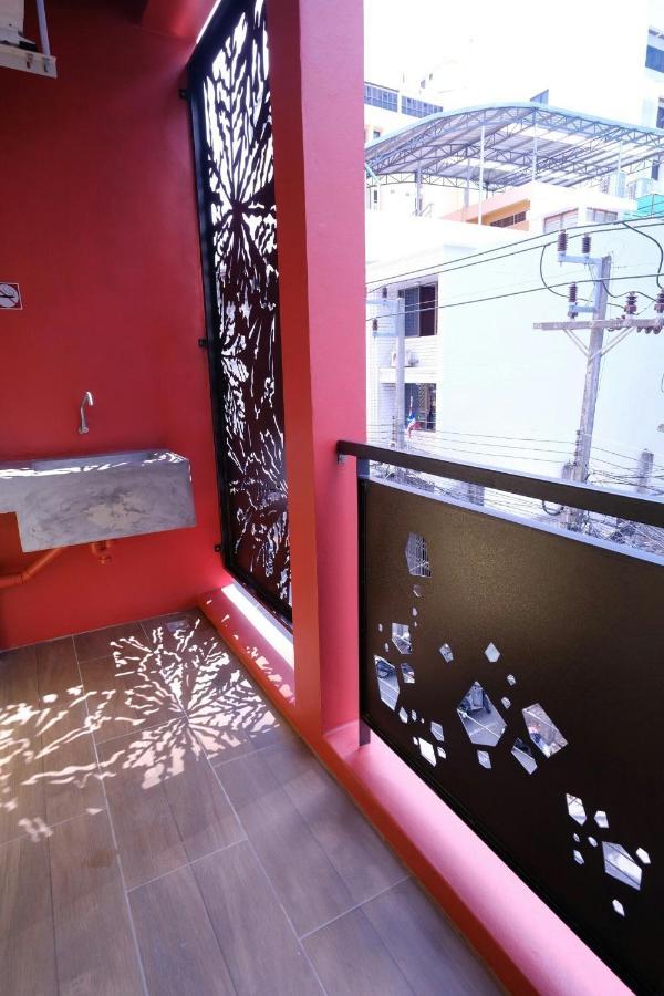 Room2U Hat Yai Buitenkant foto